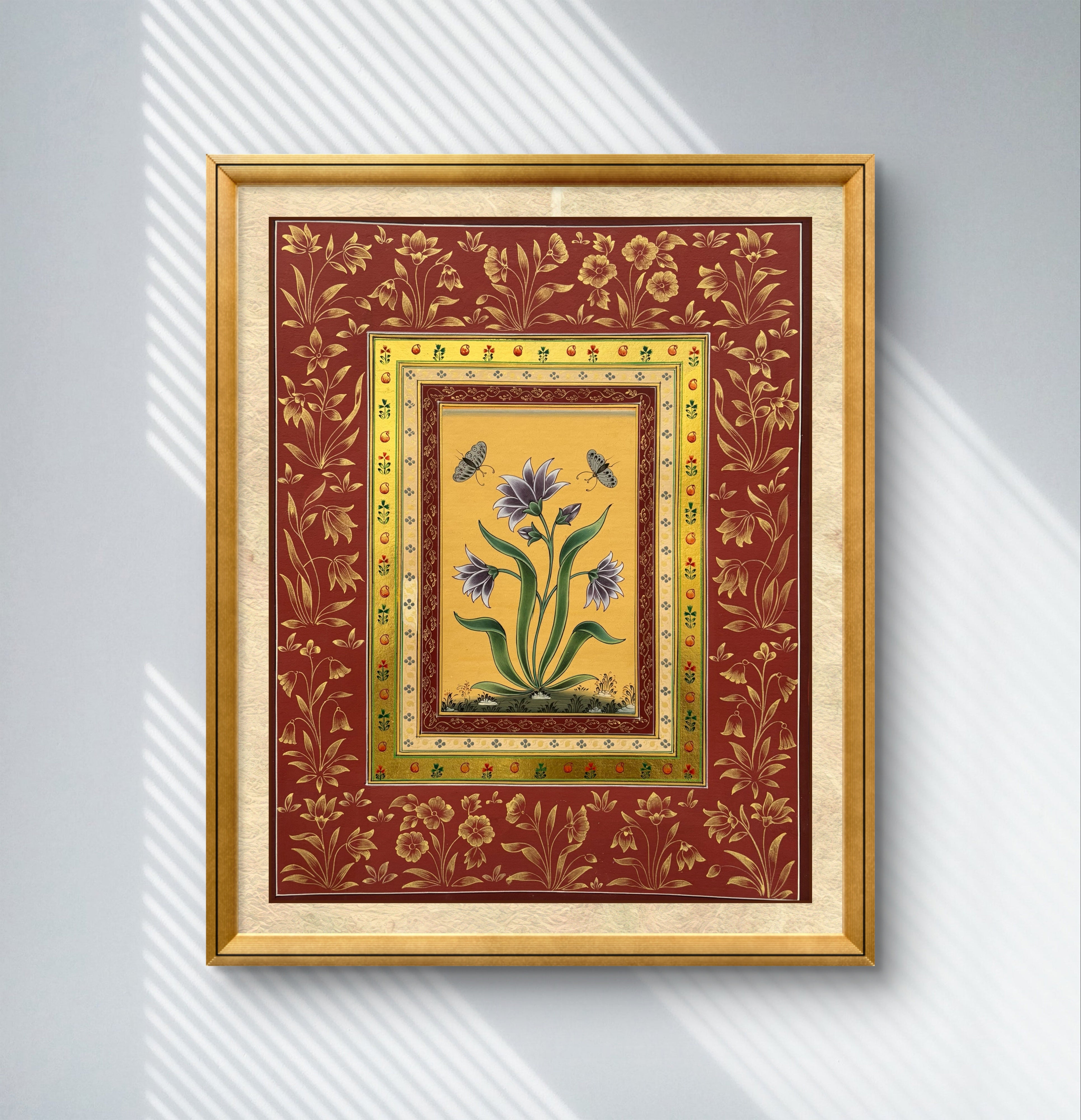 Periwinkle Bloom Framed Stillness in Nature